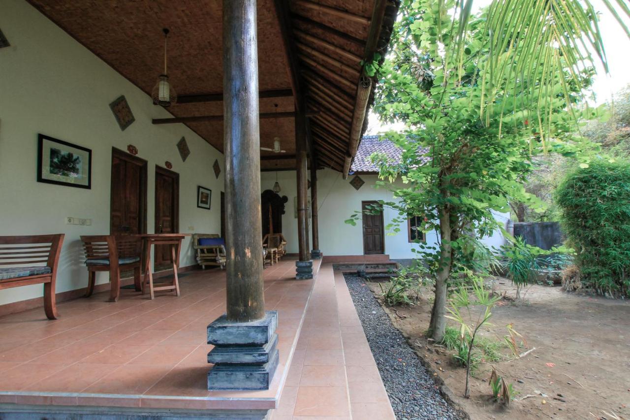 Отель Ganesha Amed Экстерьер фото
